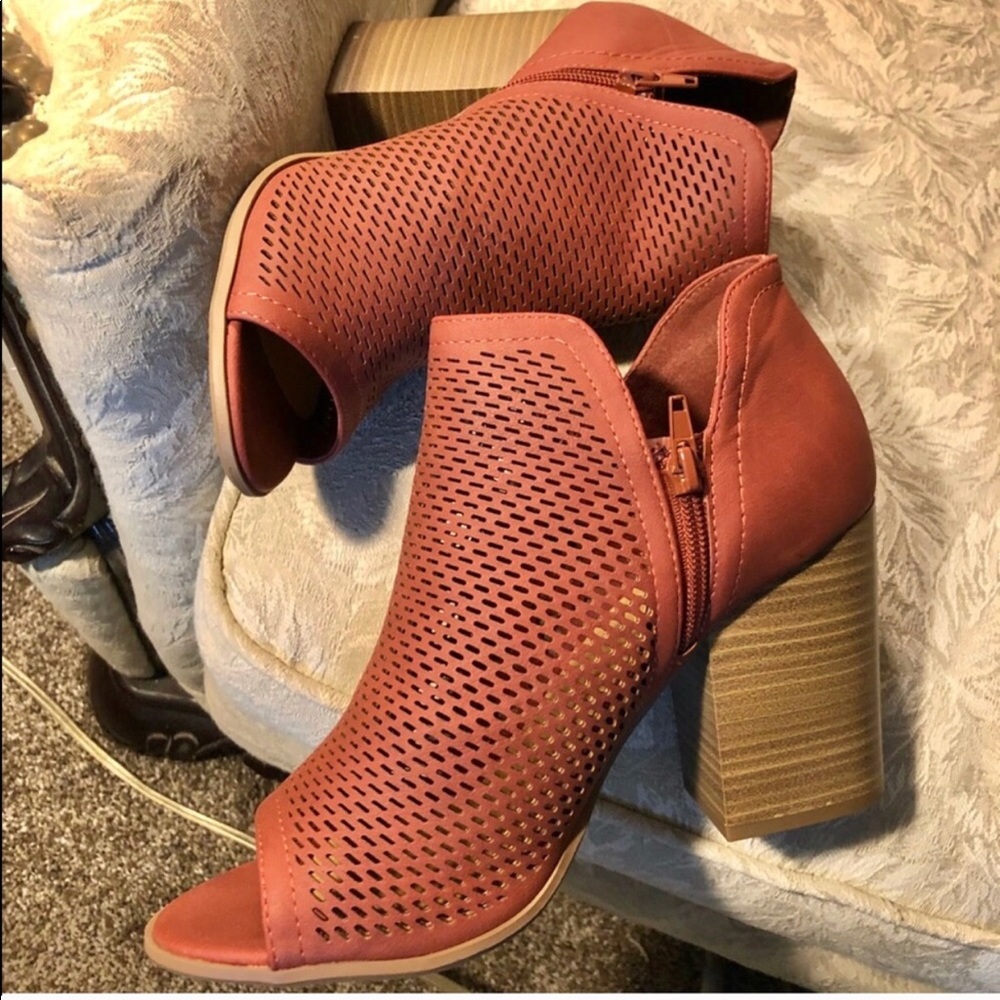 DONATED-NO LONGER FOR SALE - Picture 2 of 4